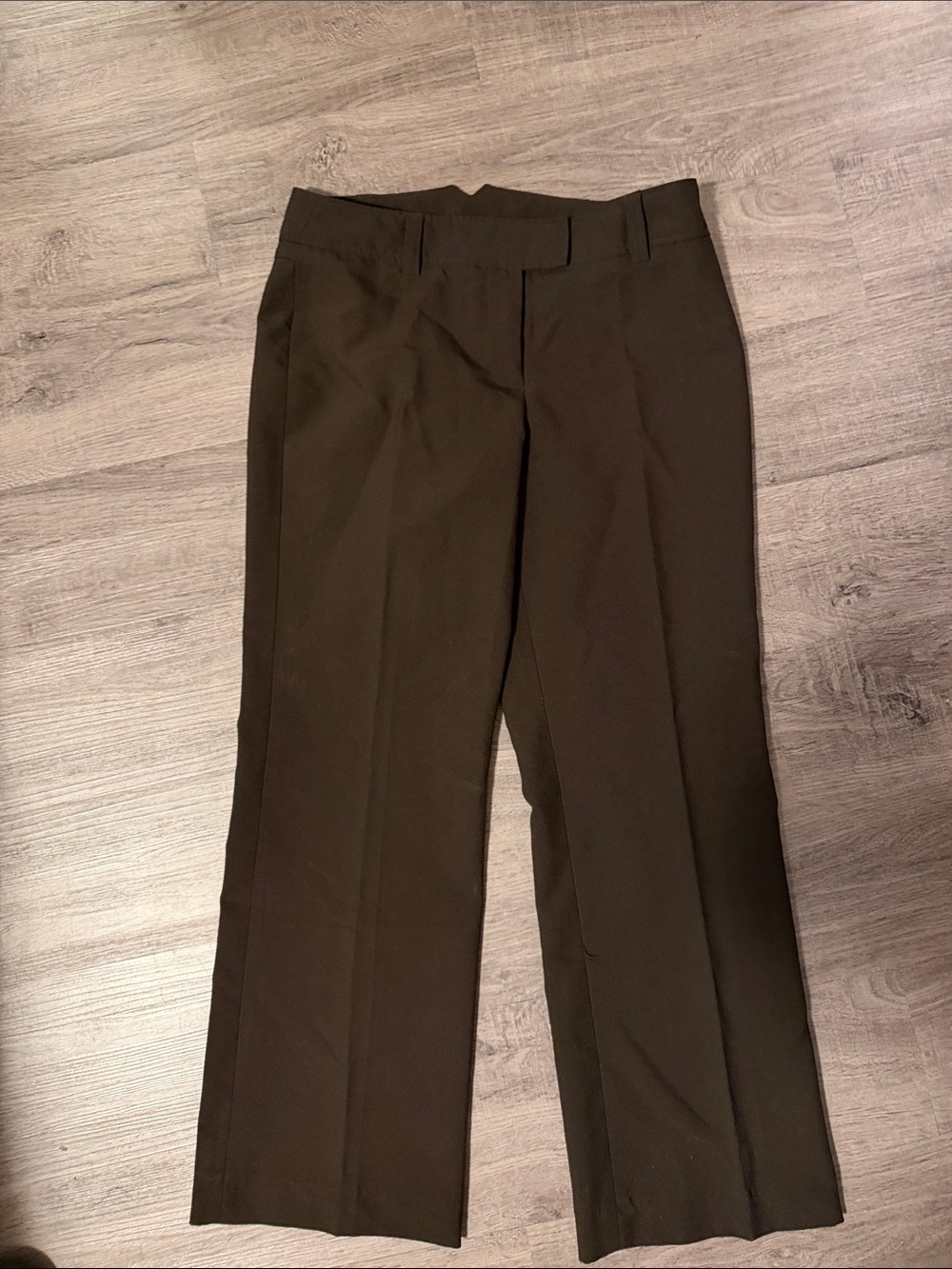 Suzy Shier size 7/8 Brown dress pants with button pockets